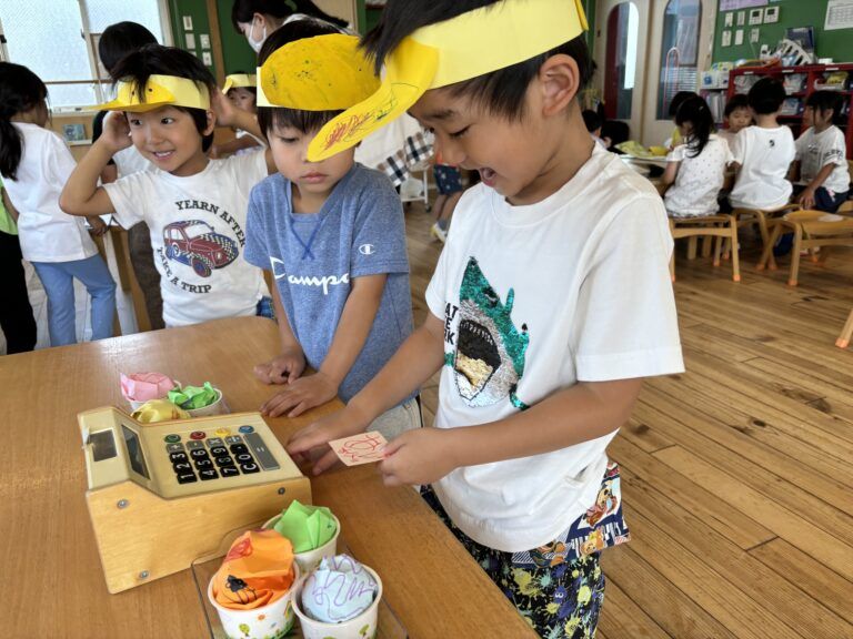 こどもは、あそびの発明家