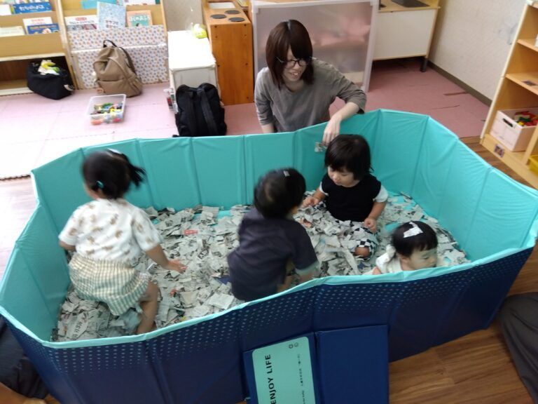 菩提寺くじらこども園の職場の様子